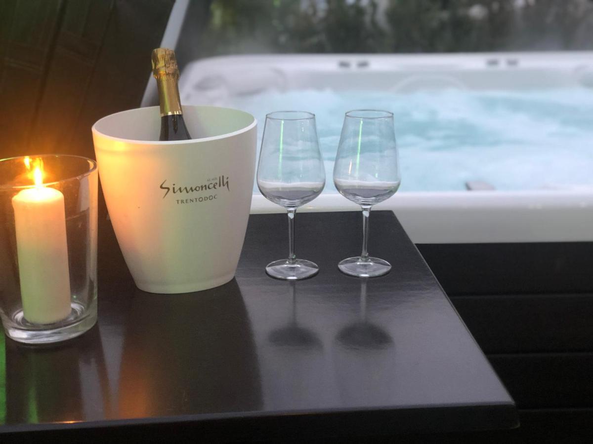 Hotel Corona Pinzolo Eksteriør billede