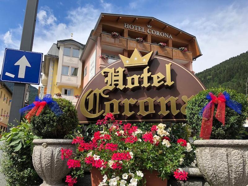Hotel Corona Pinzolo Eksteriør billede