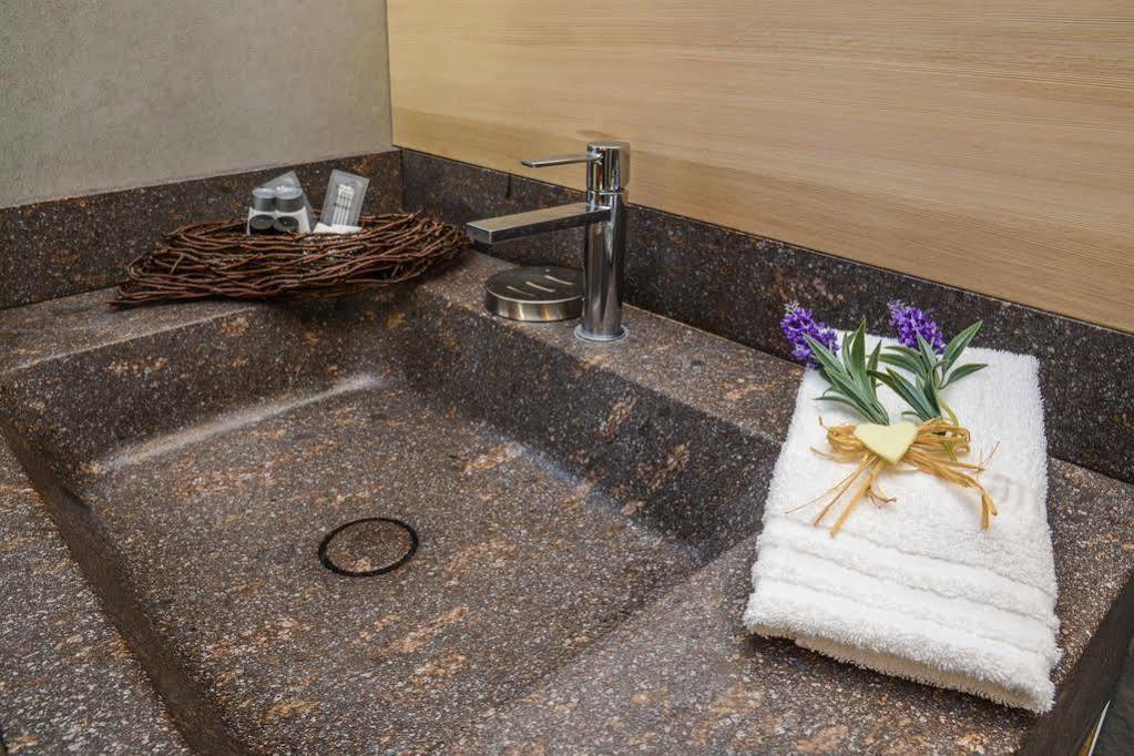 Hotel Corona Pinzolo Eksteriør billede