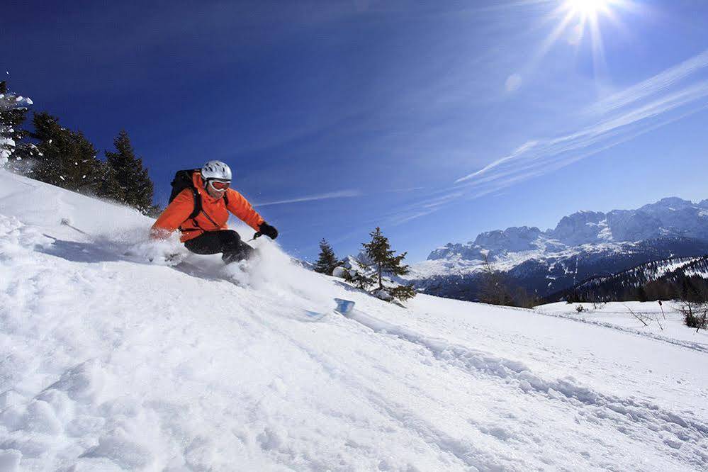 Hotel Corona Pinzolo Eksteriør billede