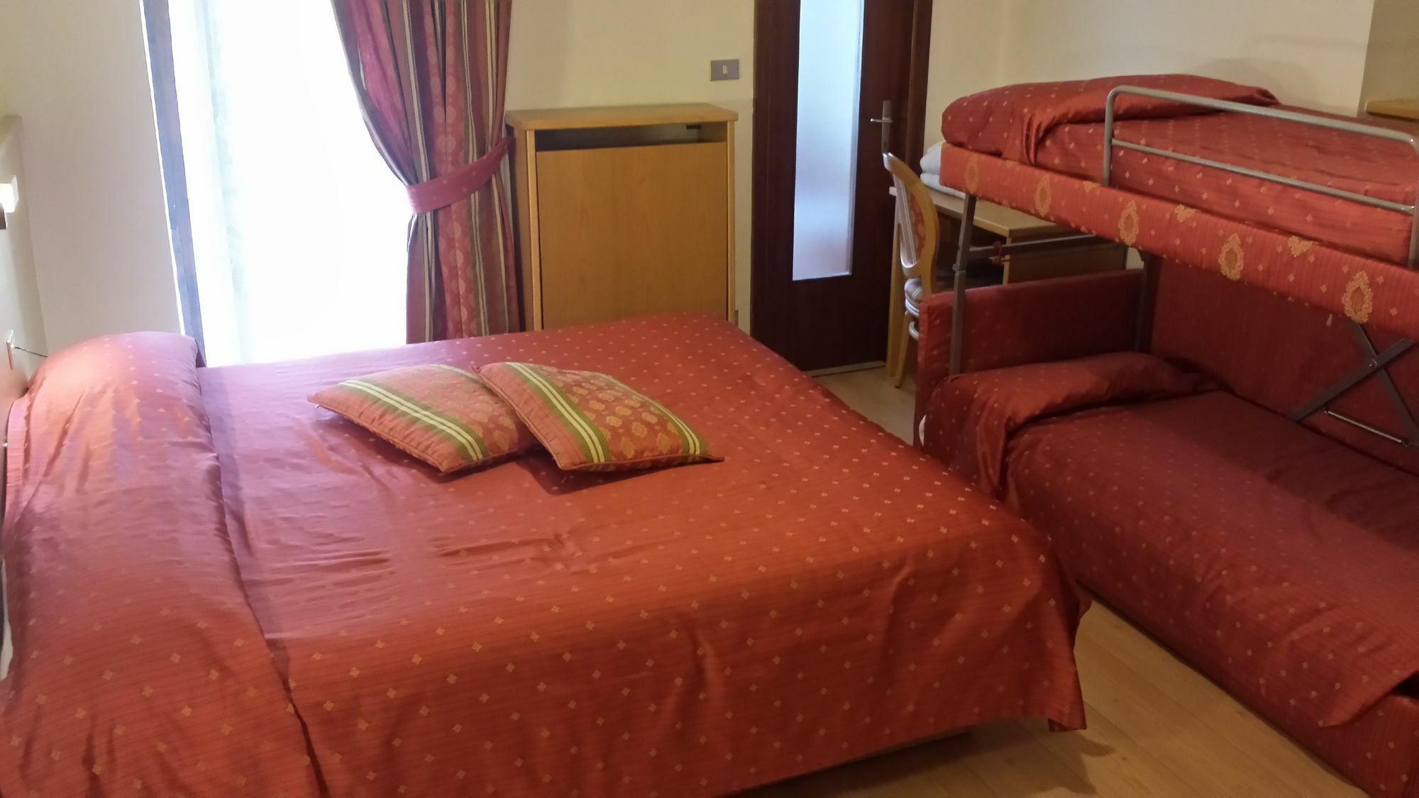 Hotel Corona Pinzolo Eksteriør billede